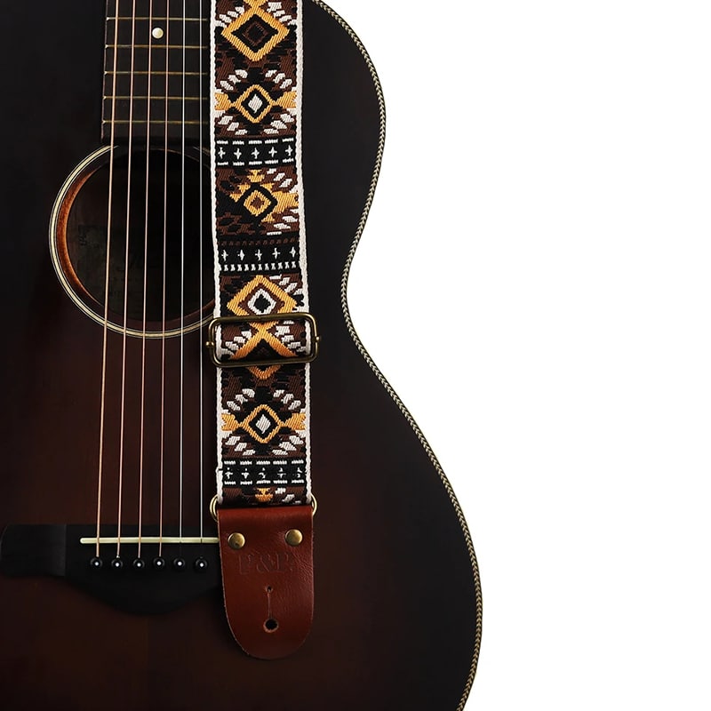 Ethnic model belt in dark brown, with golden details