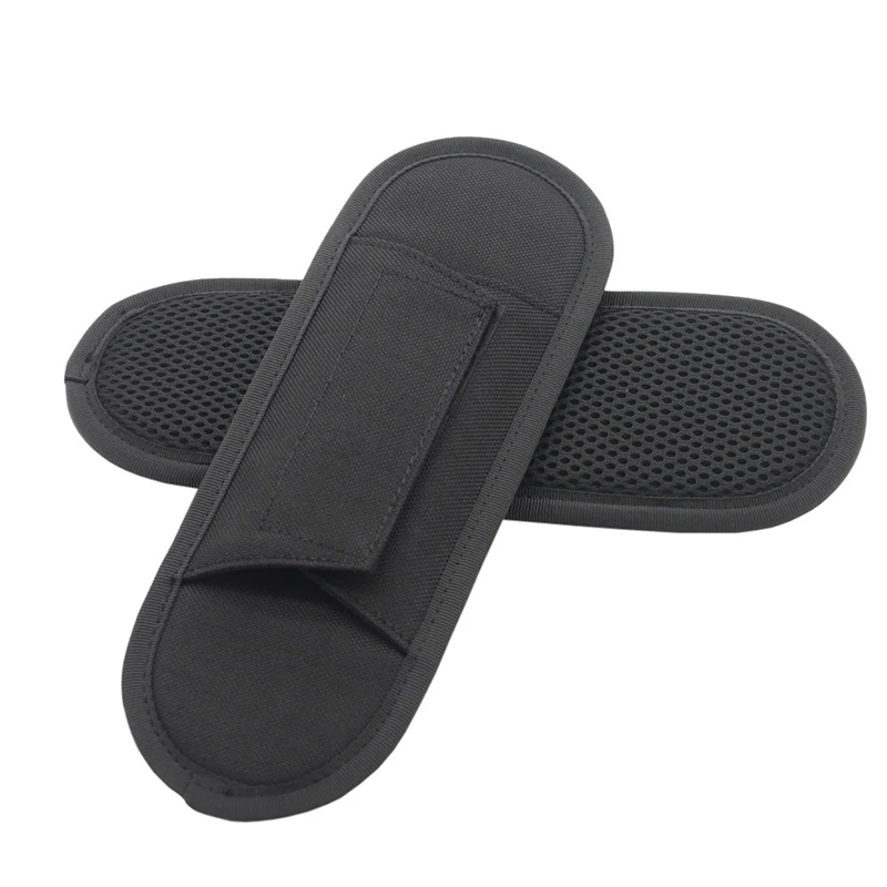 Removable shoulder pad for guitar strap with breathable mesh - black color