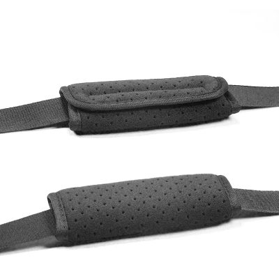 Detachable shoulder pad for guitar strap with breathable foam