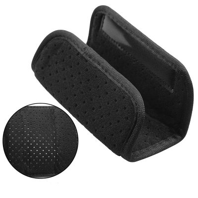 Details of shoulder pad for removable guitar strap with breathable foam