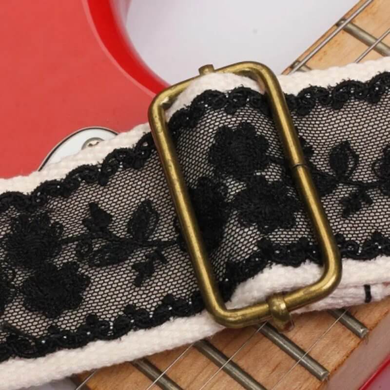 Details of the Black Floral Lace Guitar Strap Buckle