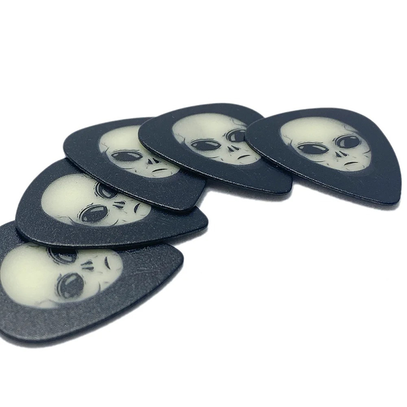 Alien head guitar picks - Pack of 5 pieces