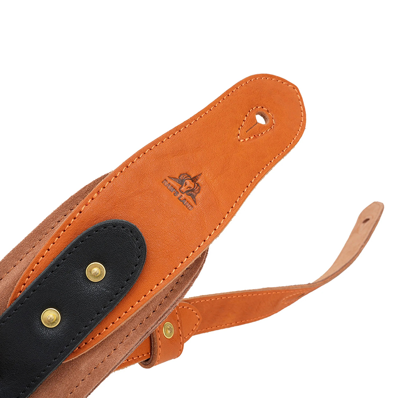 Details of the "Classic Elegance" Leather Bass Strap