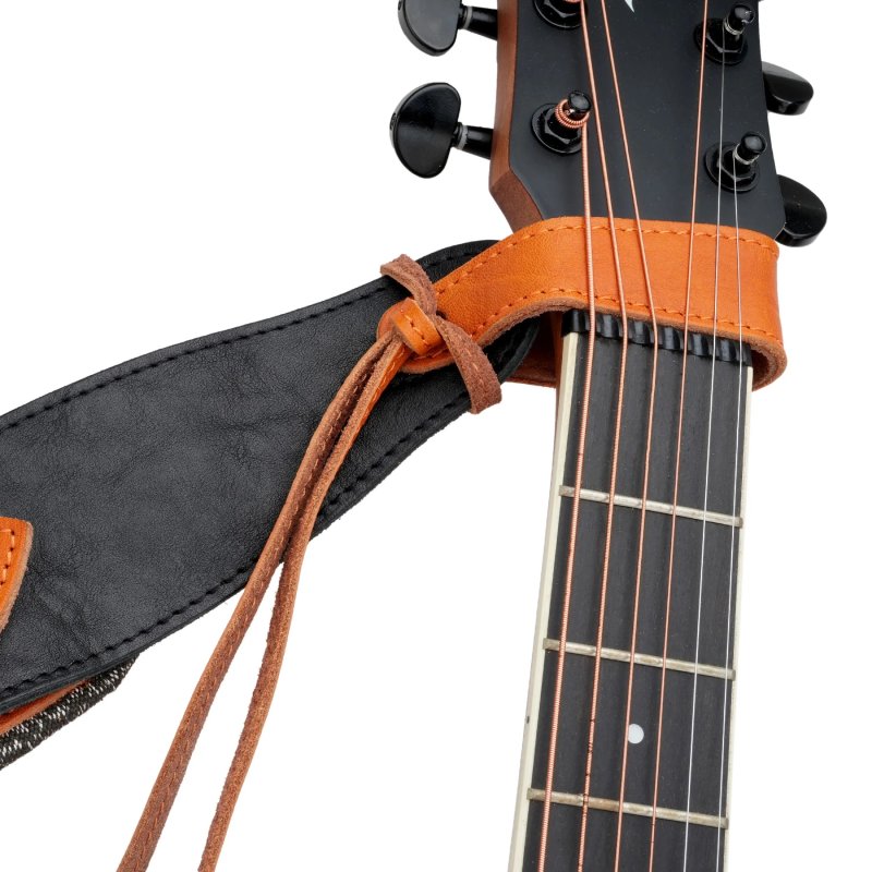 Comes with a matching color strap and rope for direct hanging.