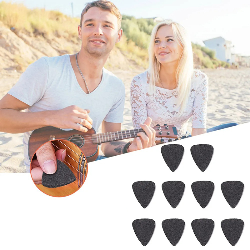 Use of soft felt picks for ukulele