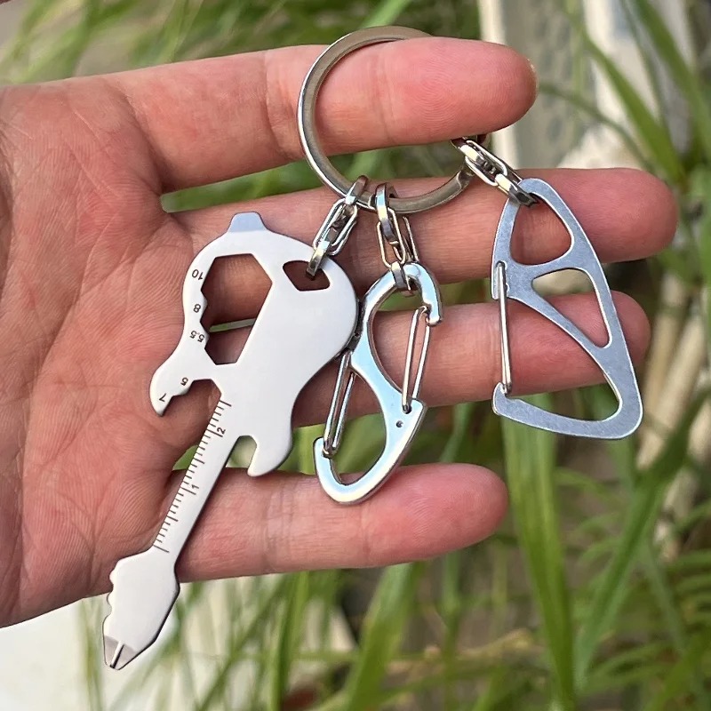 Details of the Multifunctional Guitar Keychain (bottle opener, screwdriver, ruler) with DOUBLE Carabiner