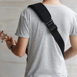 Back part of the comfortable and ergonomic neoprene guitar strap
