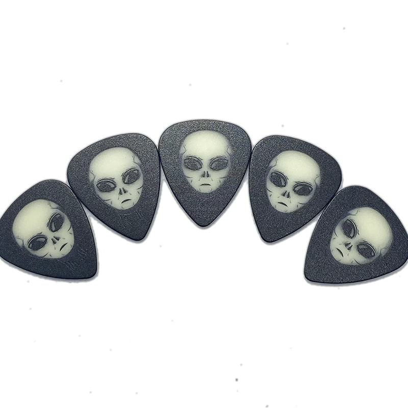 Test 5 alien head guitar picks - Pack of 5 pieces