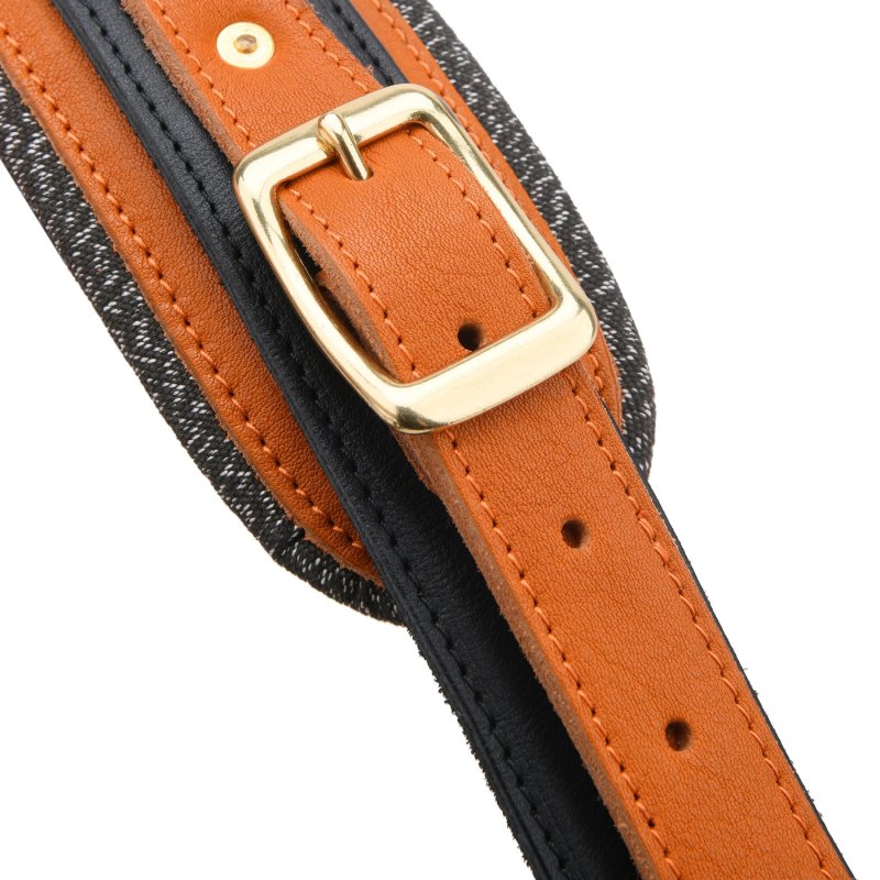 View of the loop of the Deluxe Leather Padded Bass Guitar Strap