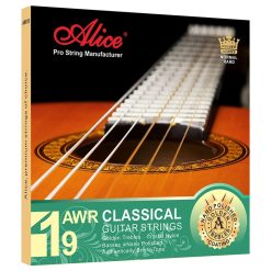 Classic Nylon Guitar Strings in Crystal Gold-Ti Color with Shiny Appearance and Defined Trebles