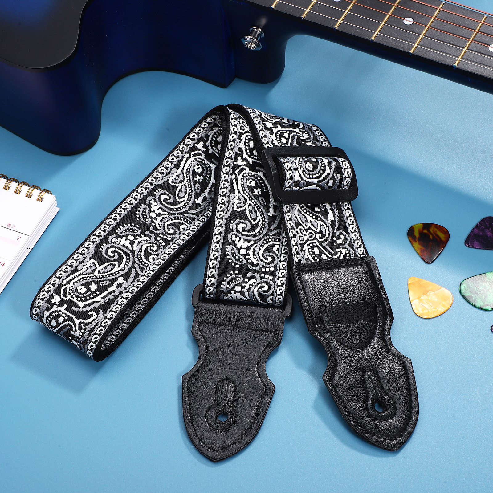 Details of the Magnificent Rock 'Black Paisley Elegance' Guitar Strap