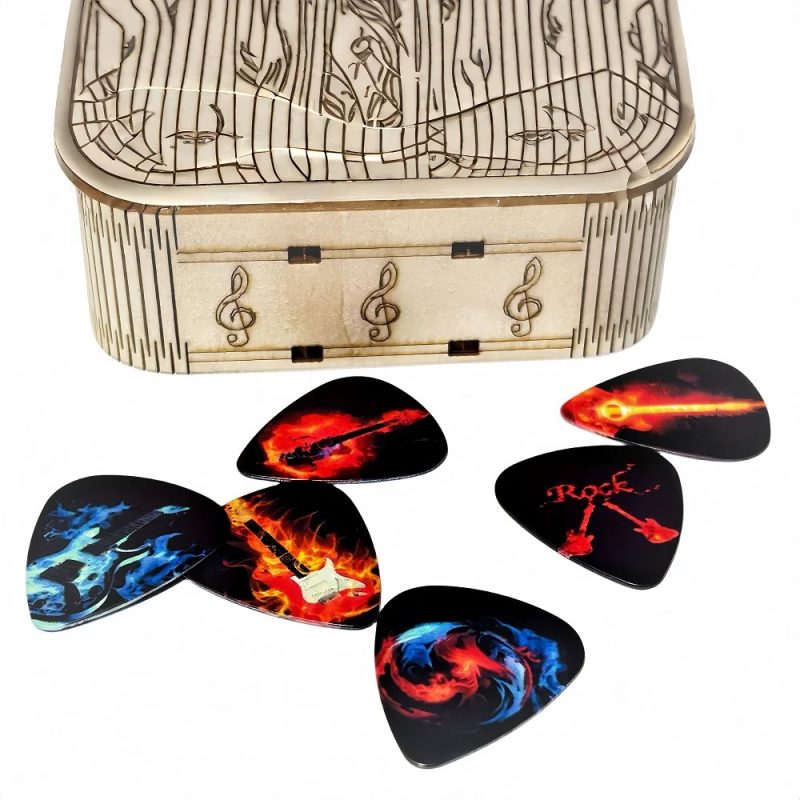 Full view of the set of 6 Rock 'Riff Ardant' guitar picks with complimentary case.
