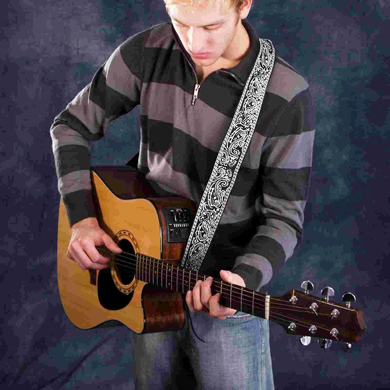 Detailed view of the Rock 'Elegance Paisley Black Guitar Strap