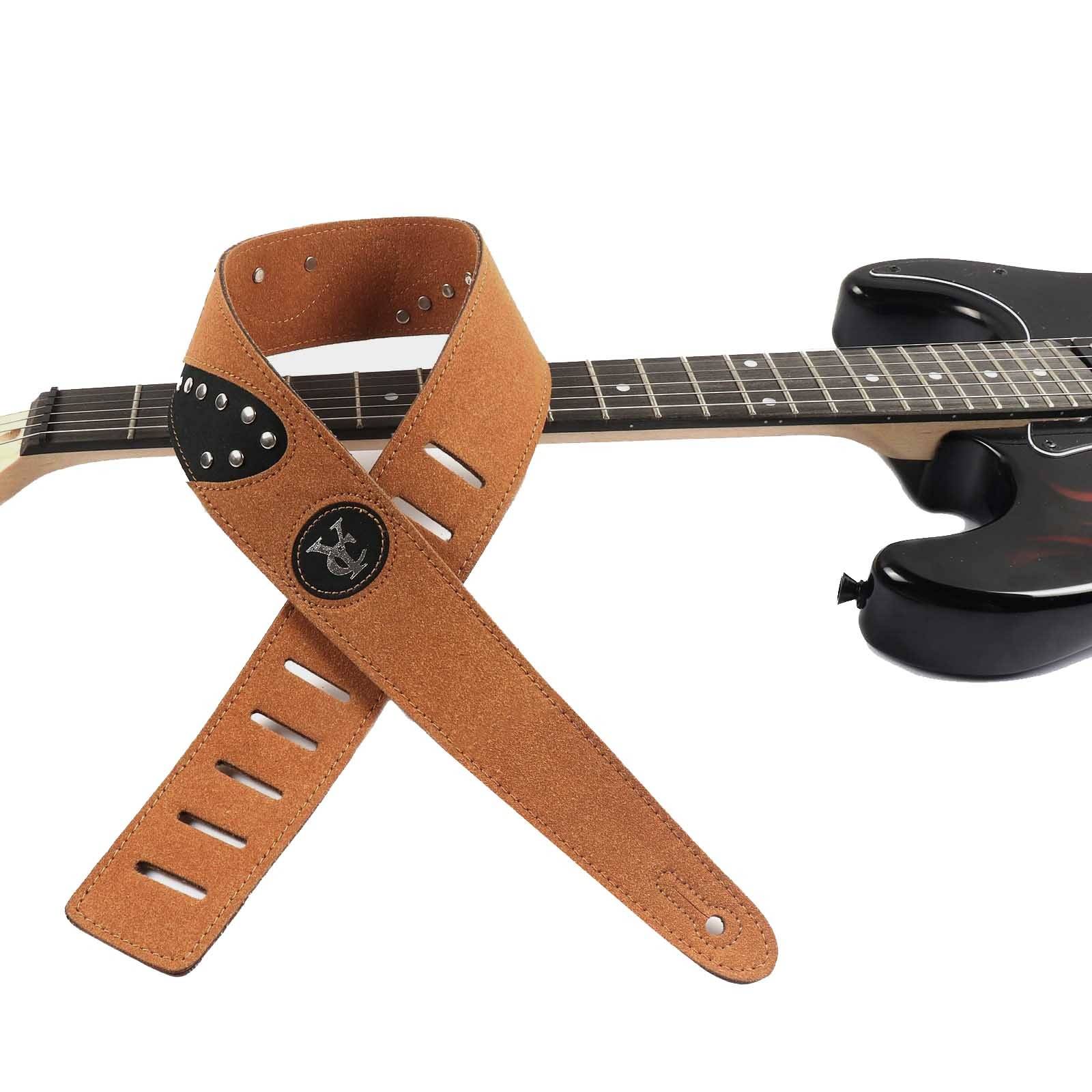 Overall view of the 'Esprit Ailé' Suede Guitar Strap