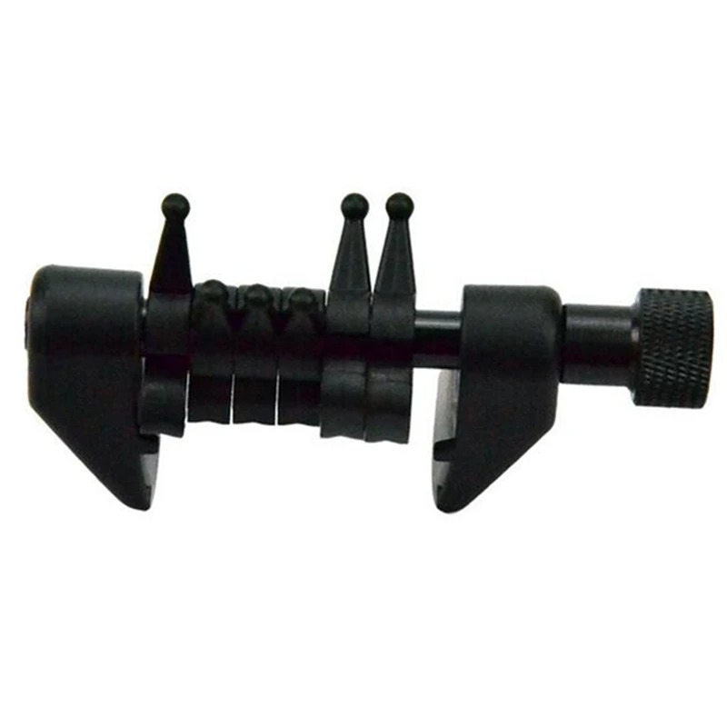 Details of the Guitar Capo with Selective Pressure Independent String Adjustment