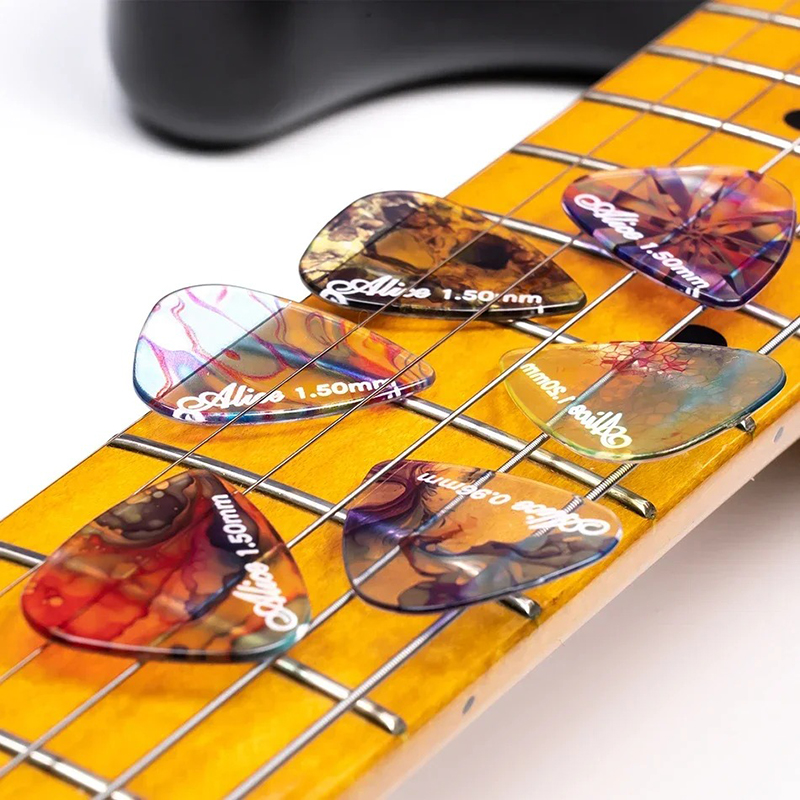 Guitar Picks - Psychedelic Theme - Lot of Chromatic Reflections (10 or 20 pieces)