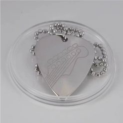 Collier Médiator Rock Tête de Guitare Gravée en Acier Inoxydable