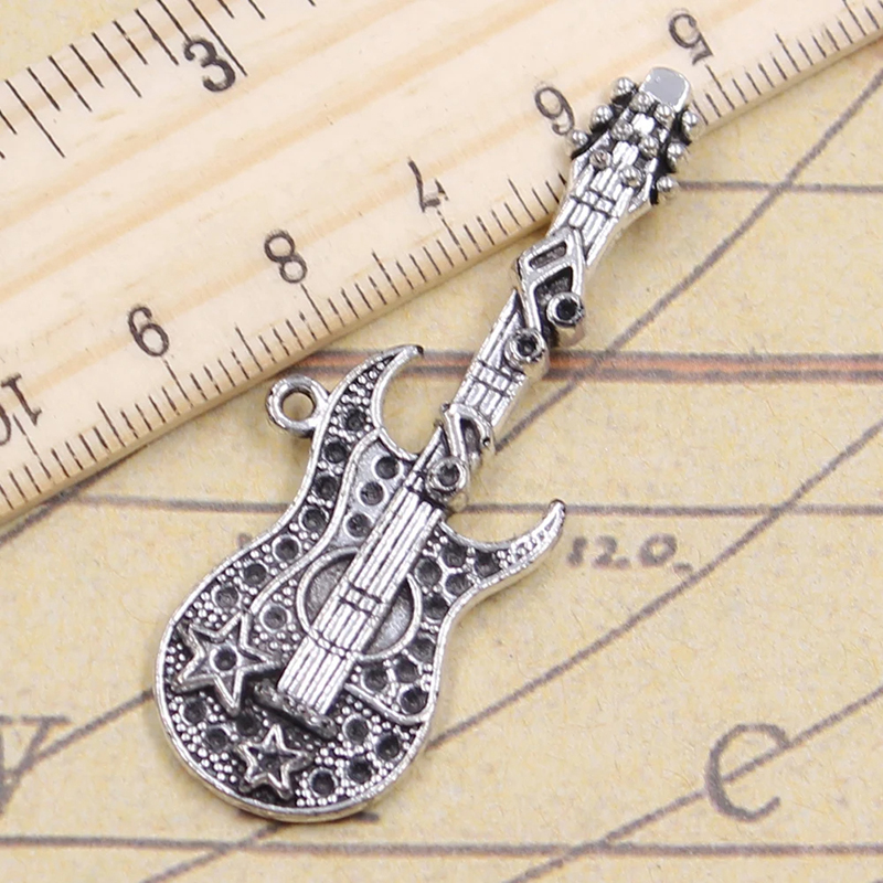 Breloque guitare ésotérique