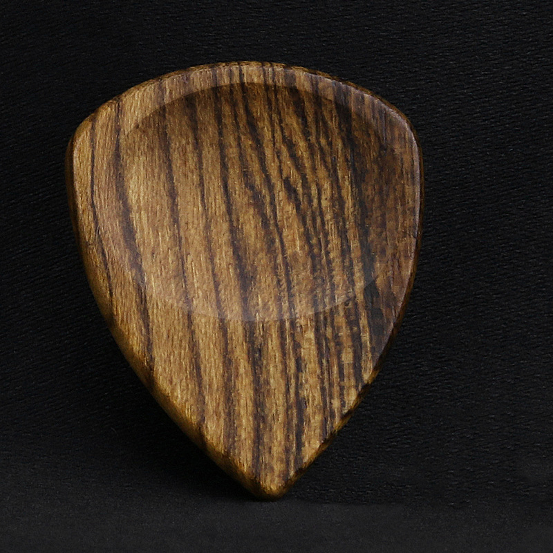Médiators en bois pour ukulélé ou basse - modèle 8